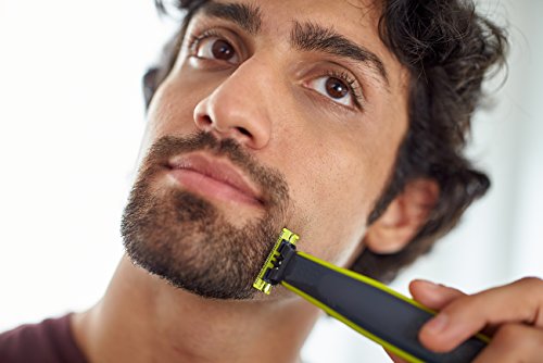 Philips OneBlade QP2520 lightweight design for effortless use.
