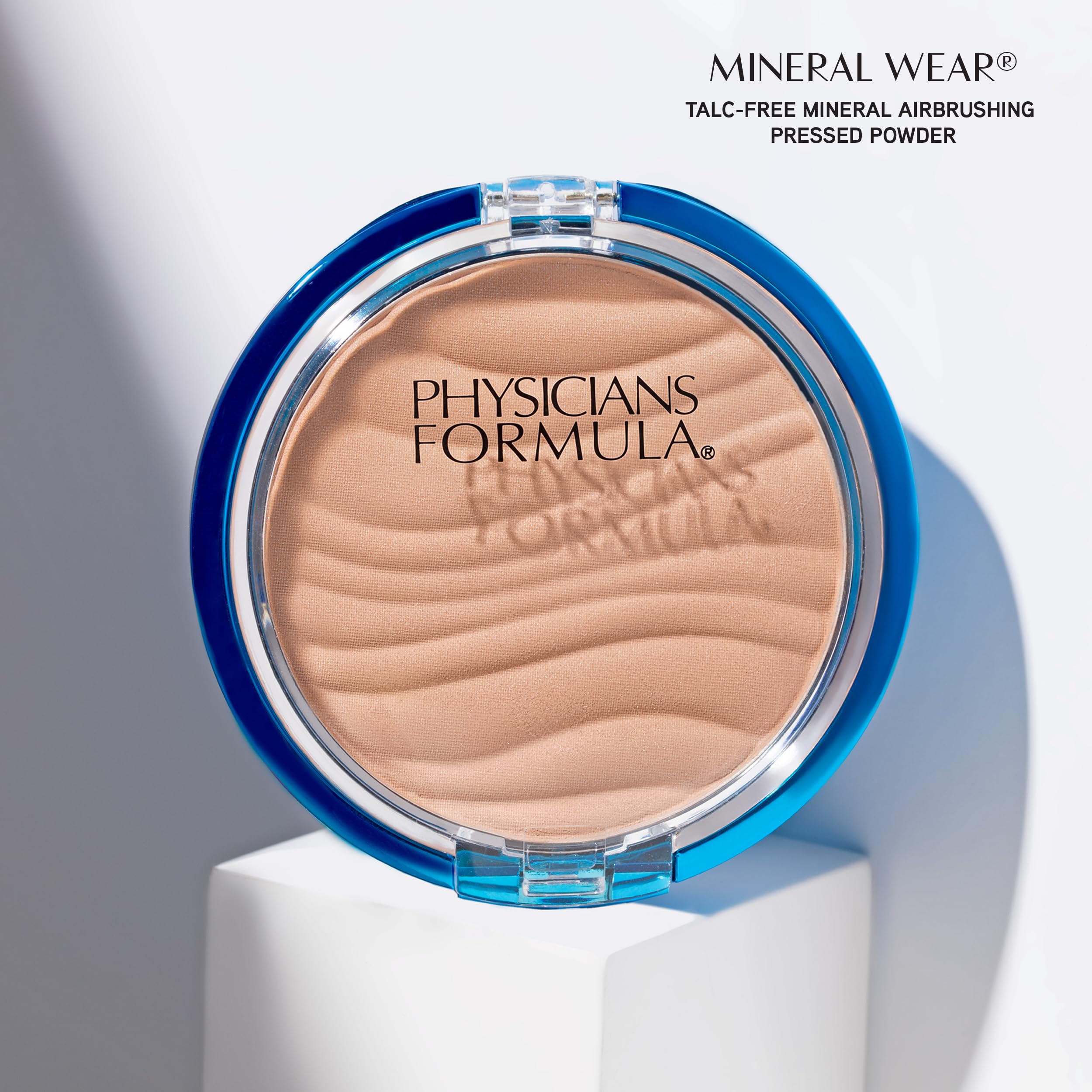Piel sensible cuidada con polvo mineral hipoalergénico de Physicians Formula.