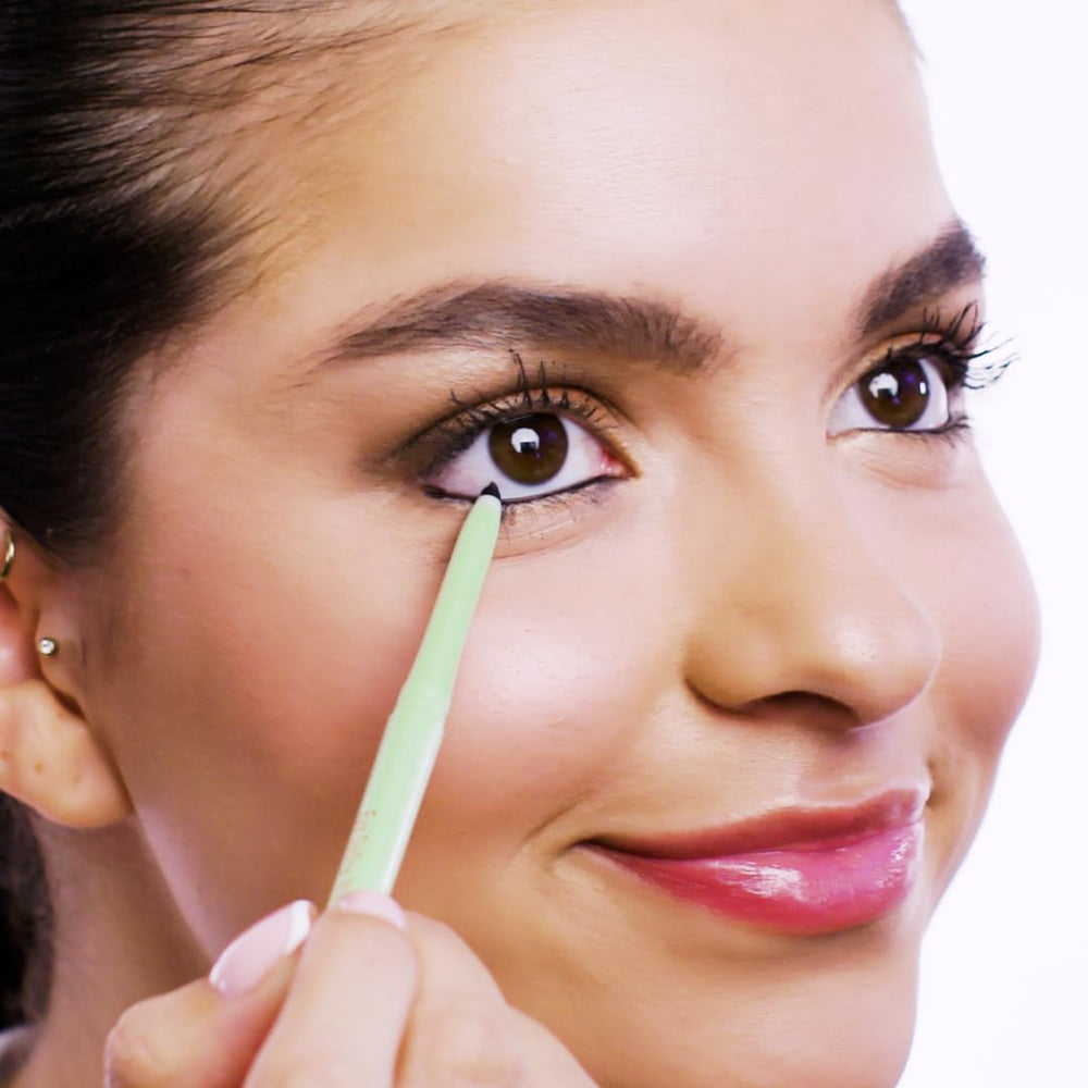Pixi delineador cuida la piel con jojoba y cupuaçu.