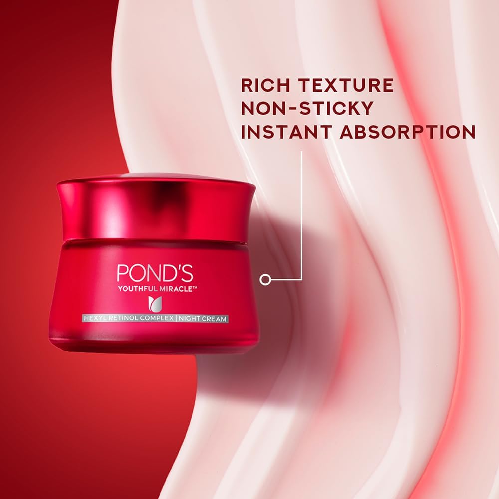 POND'S Age Miracle texture swatch highlighting rich cream consistency.