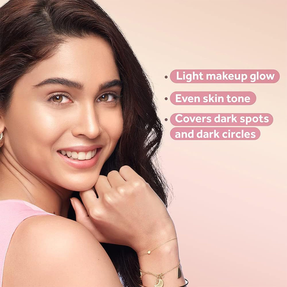 POND'S BB+ crema Ivory, efecto natural y ligero en la piel.