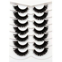 Pooplunch 8D silk lashes for cat-eye outer corner definition and lightweight comfort.