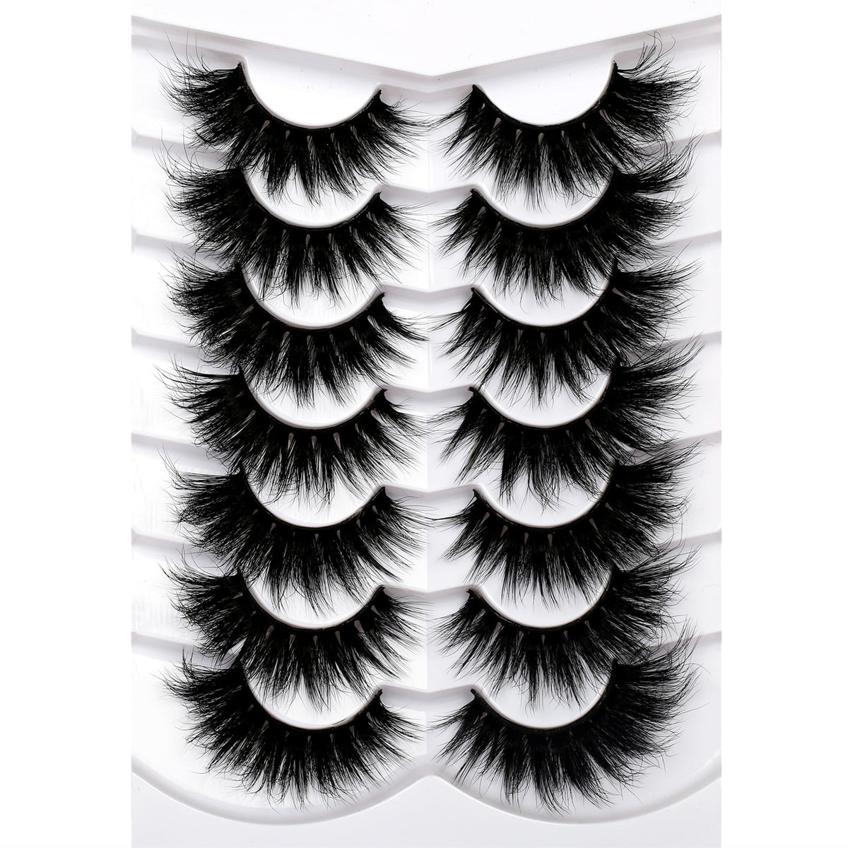 Pooplunch 8D silk lashes create a cat-eye look with lightweight comfort