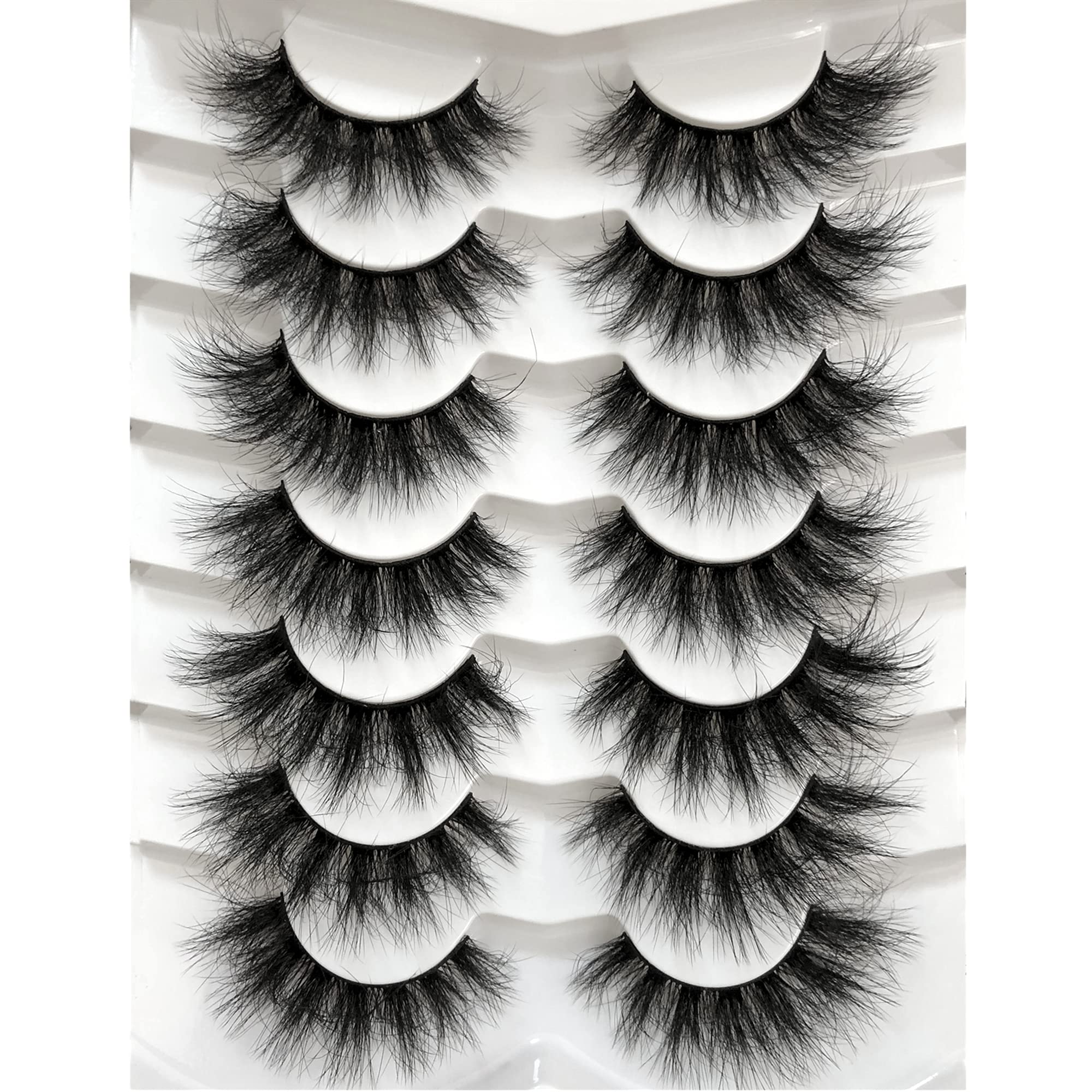 Pooplunch cat-eye 8D silk lashes with defined outer wing for drama