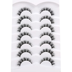Pooplunch cat-eye wispy lashes enhance outer corners for subtle lift.