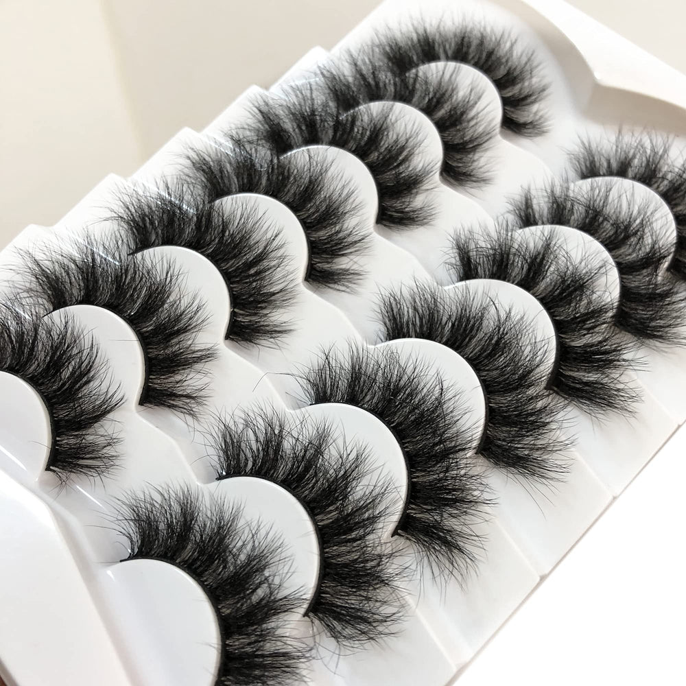Pooplunch flexible cotton-band lashes offer weightless comfort