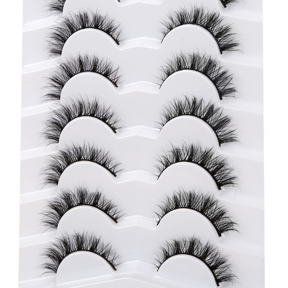 Pooplunch handmade lashes crafted through meticulous steps for perfection.