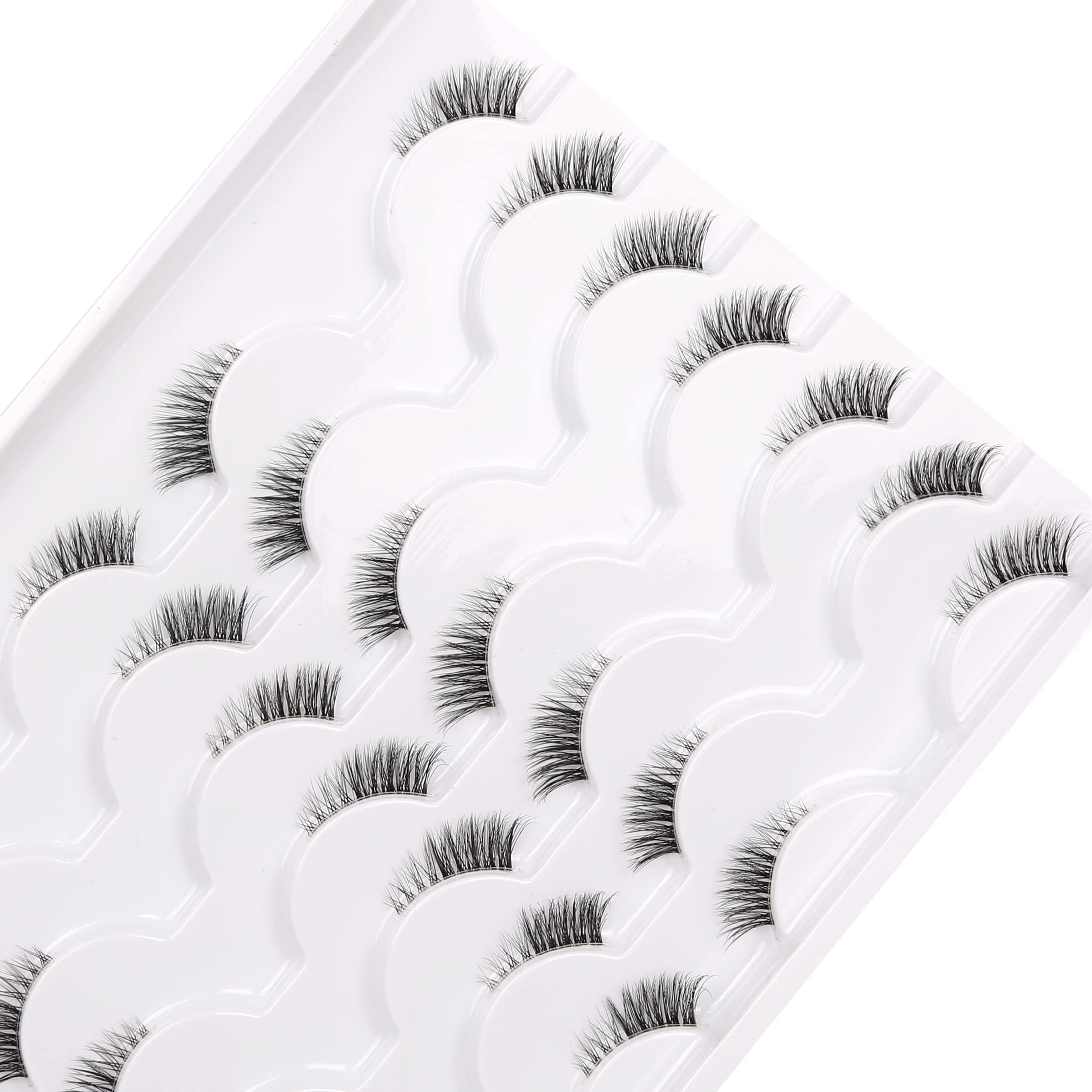 Pooplunch faux mink-inspired lashes in a versatile 14-pair pack.