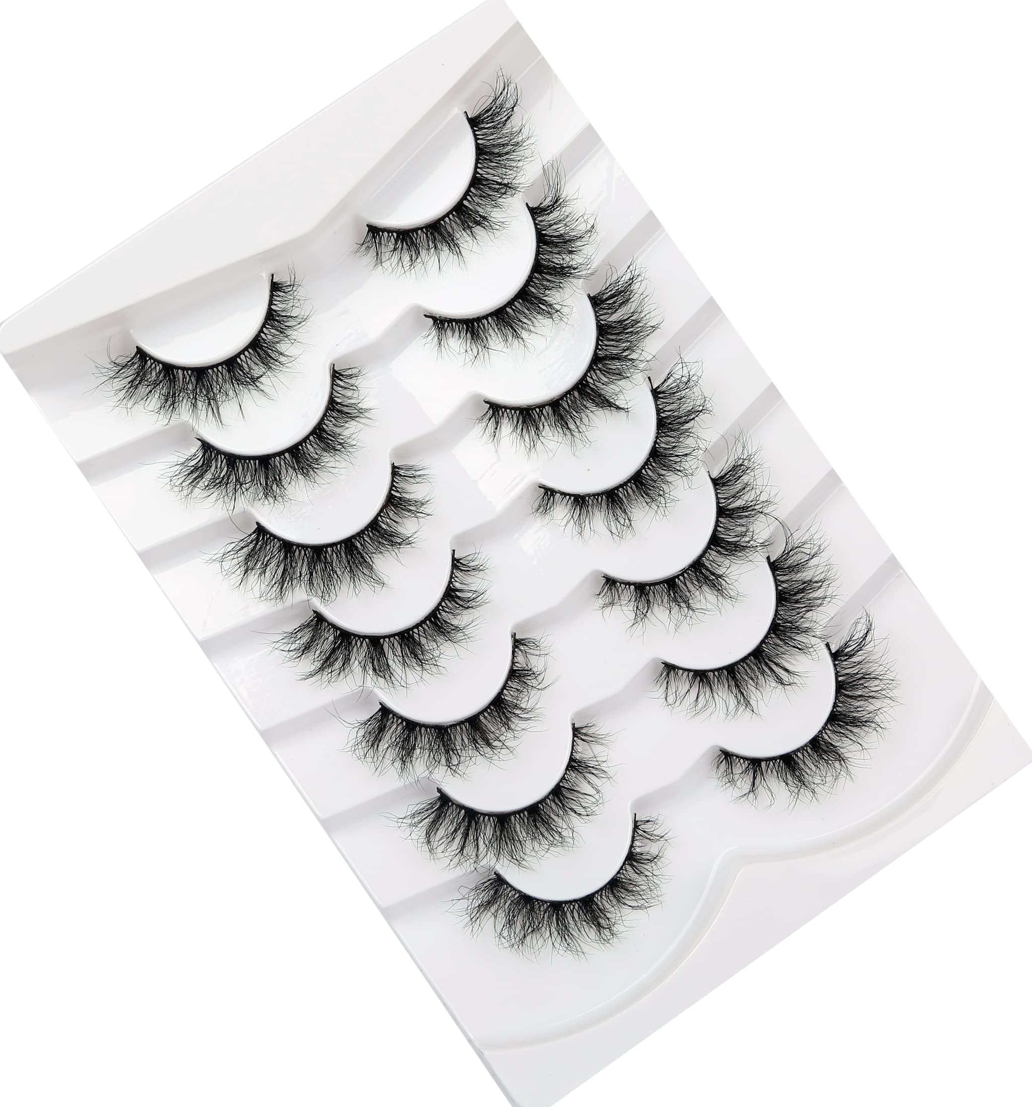 Pooplunch 8D lashes deliver full flutter without heaviness
