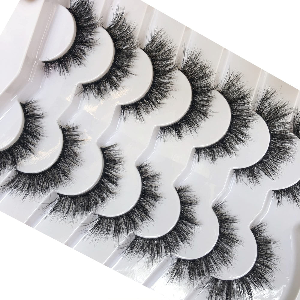 Pooplunch vegan cruelty-free lashes feel soft and airy.
