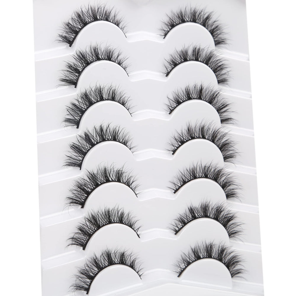 Pooplunch vegan cruelty-free lashes made with premium synthetic fibers.