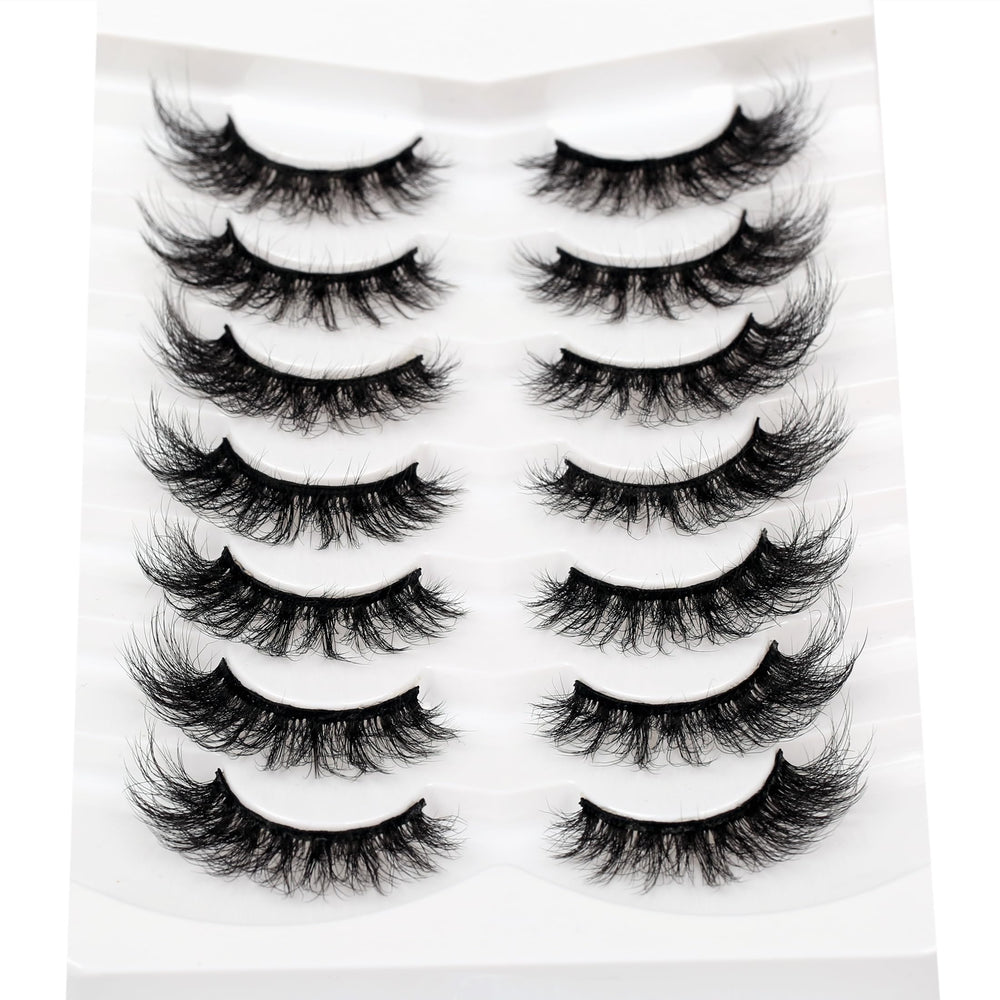Pooplunch vegan cruelty-free lashes offer ethical, premium synthetic comfort.