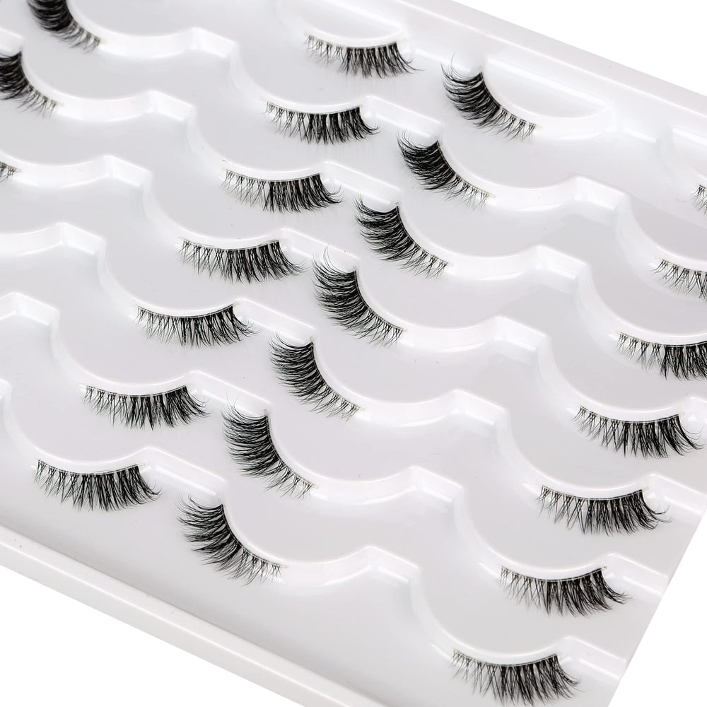 Pooplunch wispy cat eye lashes highlight outer corners for natural definition.