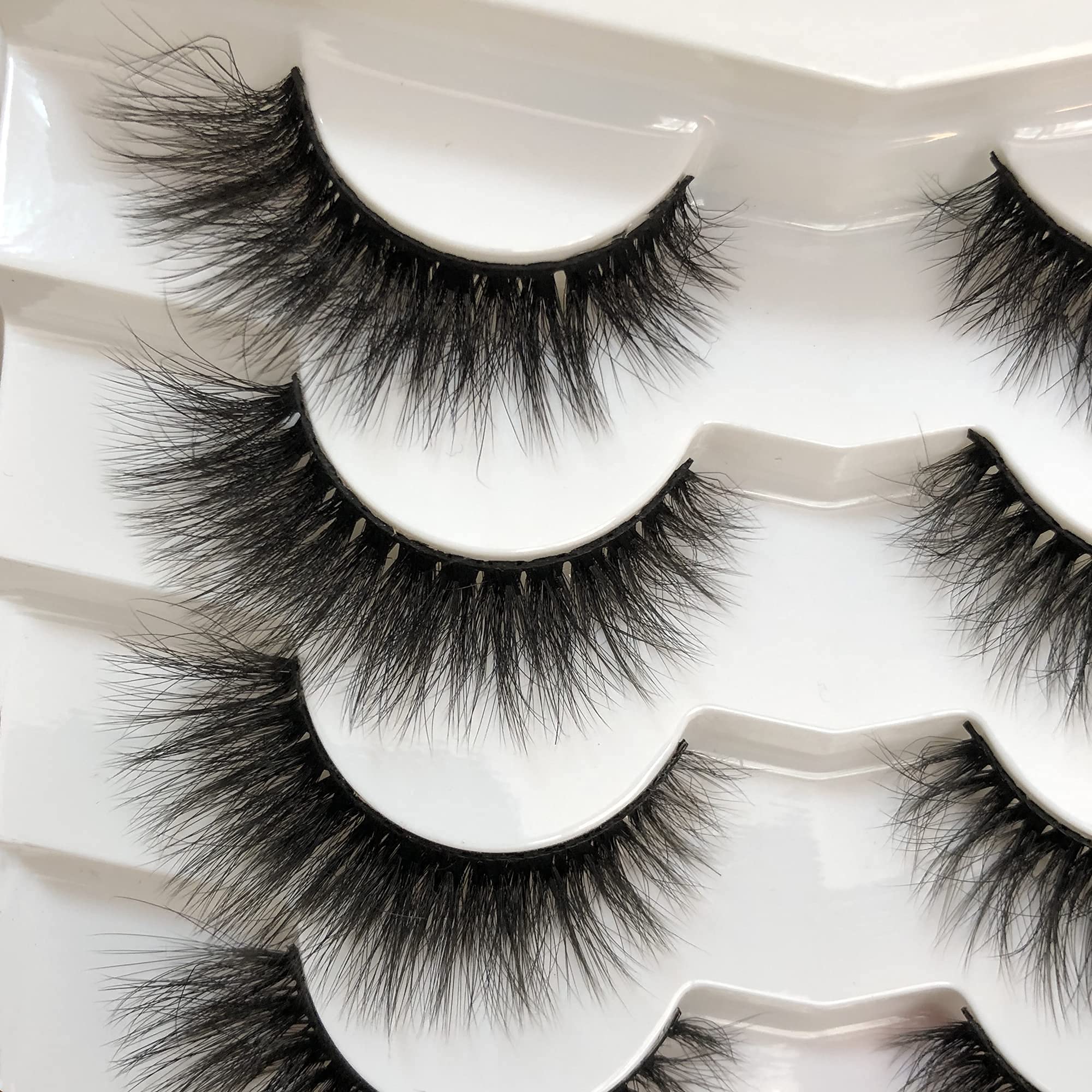 Pooplunch wispy lashes add flutter and fullness for everyday glam.