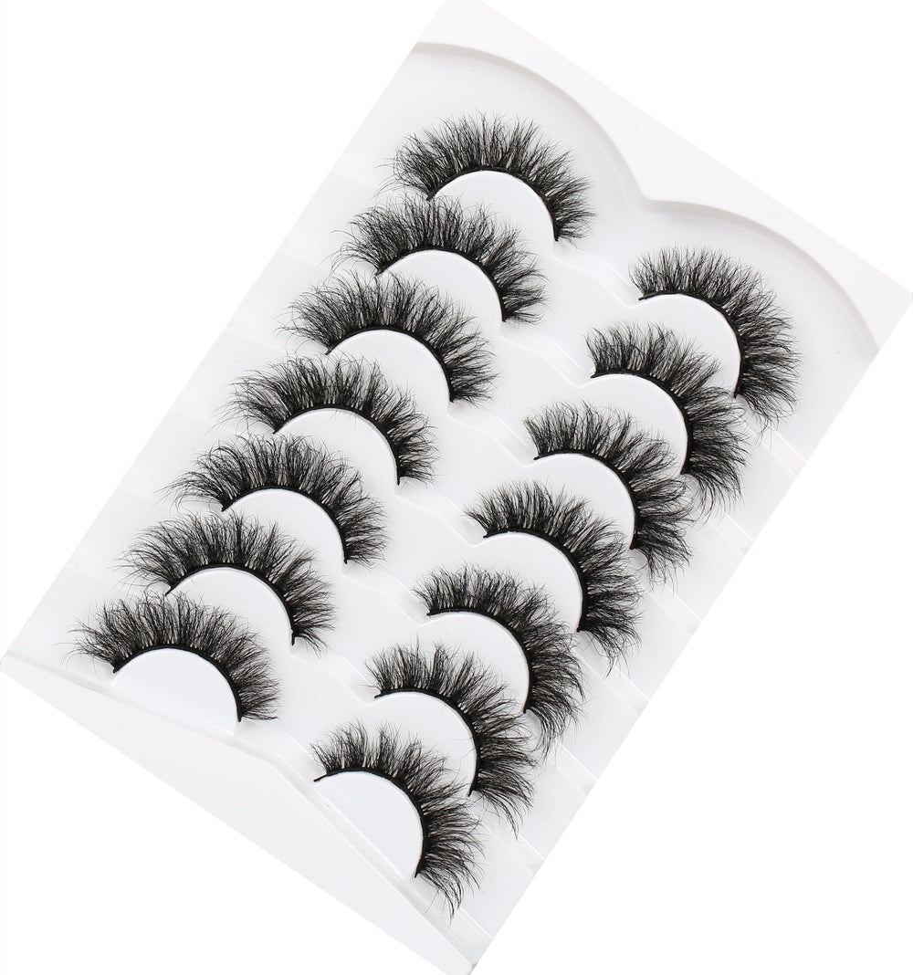 Pooplunch wispy fluttery lashes provide soft, natural-looking volume.