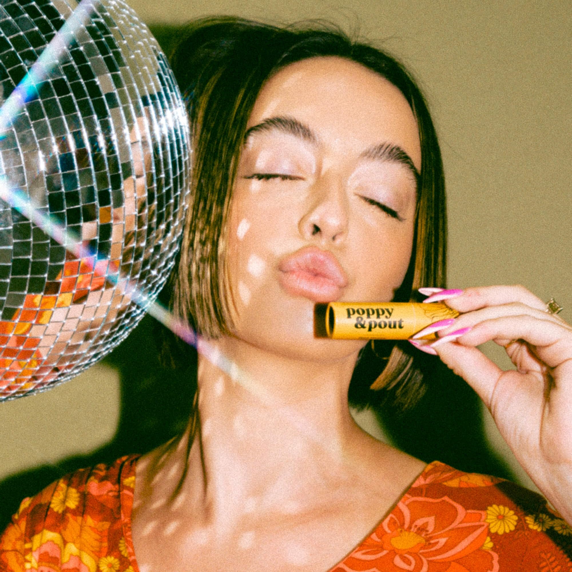 Uso diario con aroma ligero y agradable para tus labios.