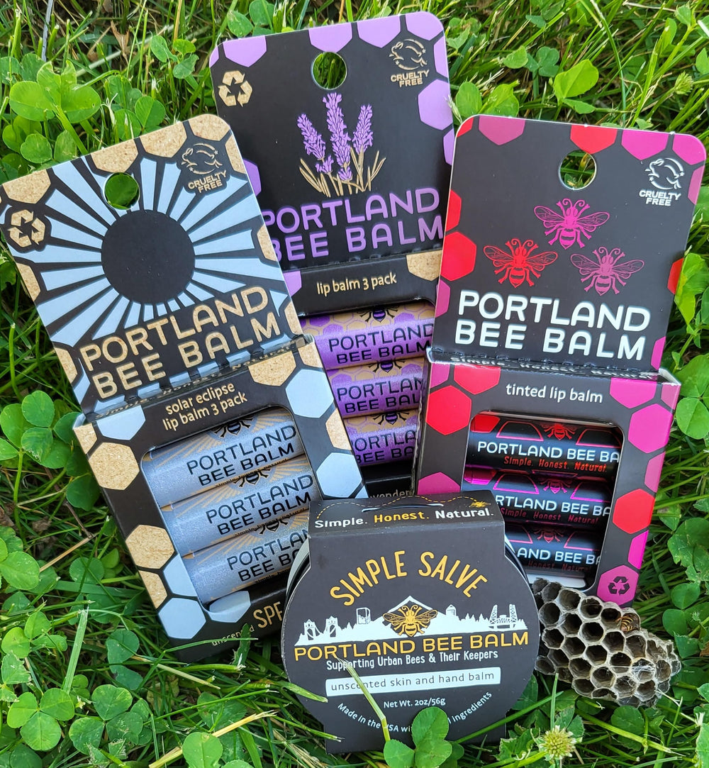 Portland Bee Balm labial lavanda: hidratación suave al instante.