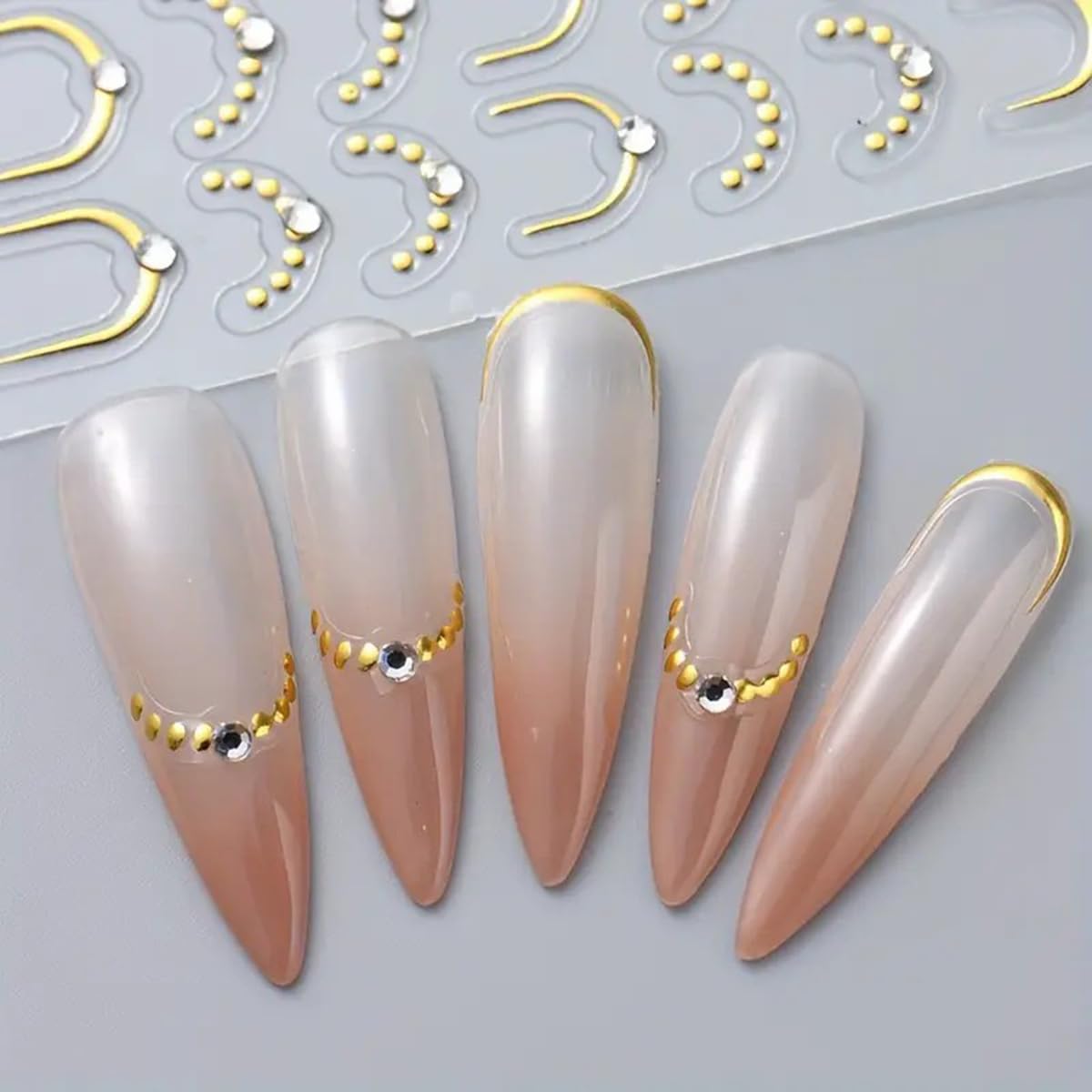 POWPOP Skin-friendly, toxin-free materials keep nail art safe and comfortable.