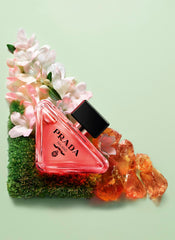Prada Paradoxe Intense cap close-up highlighting premium detail.