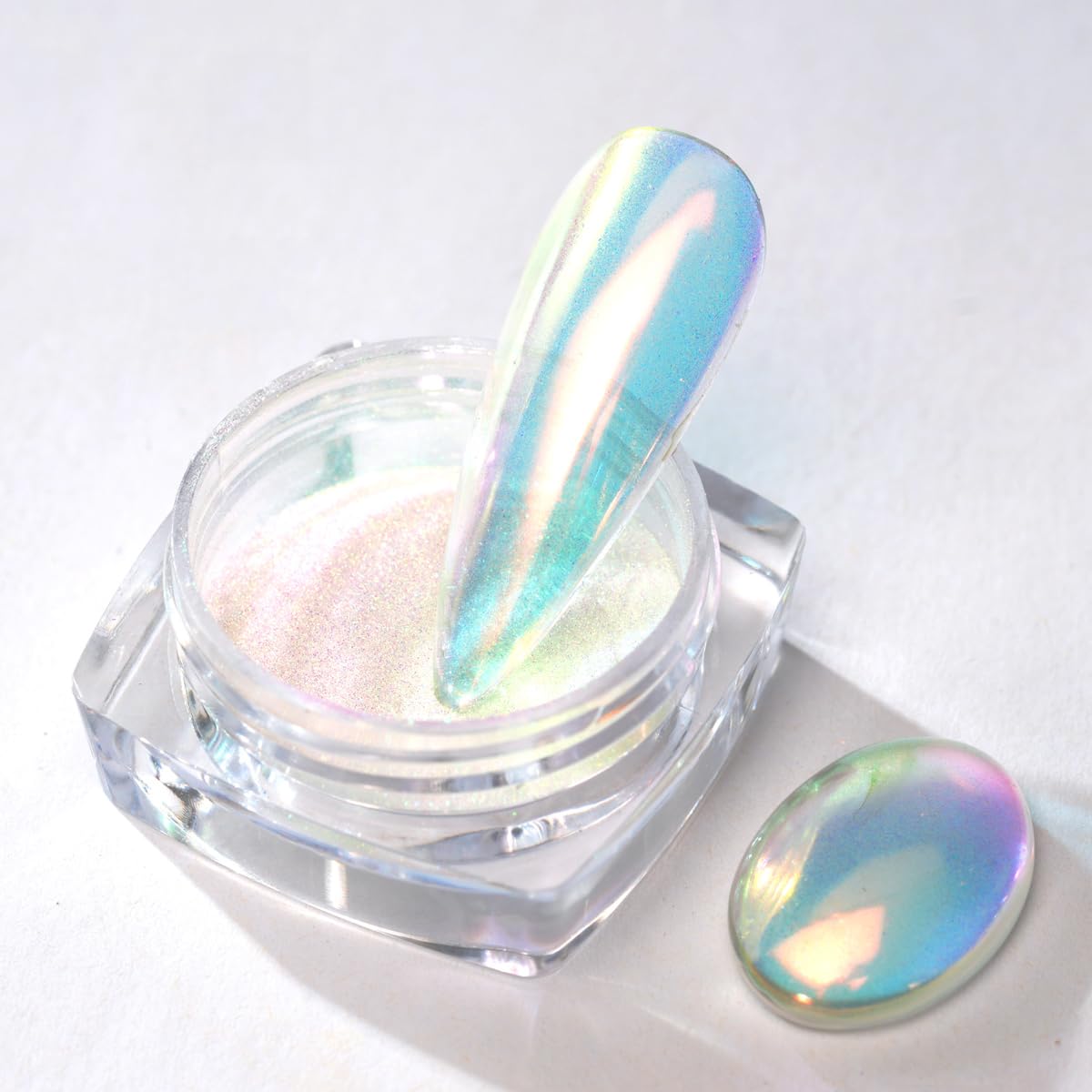 Pretty Diva Mermaid Chrome Powder jar shows vivid opal shimmer for gel nails
