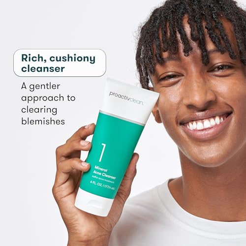 Proactiv Clean Mineral Acne Cleanser sulfur visual represents oil-control benefits for pores.