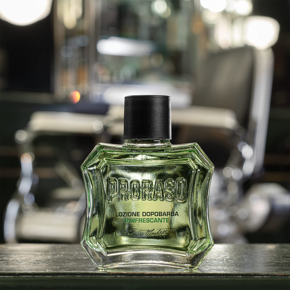 Proraso aftershave-lotion close-up demonstrates skin-toning and soothing benefits.