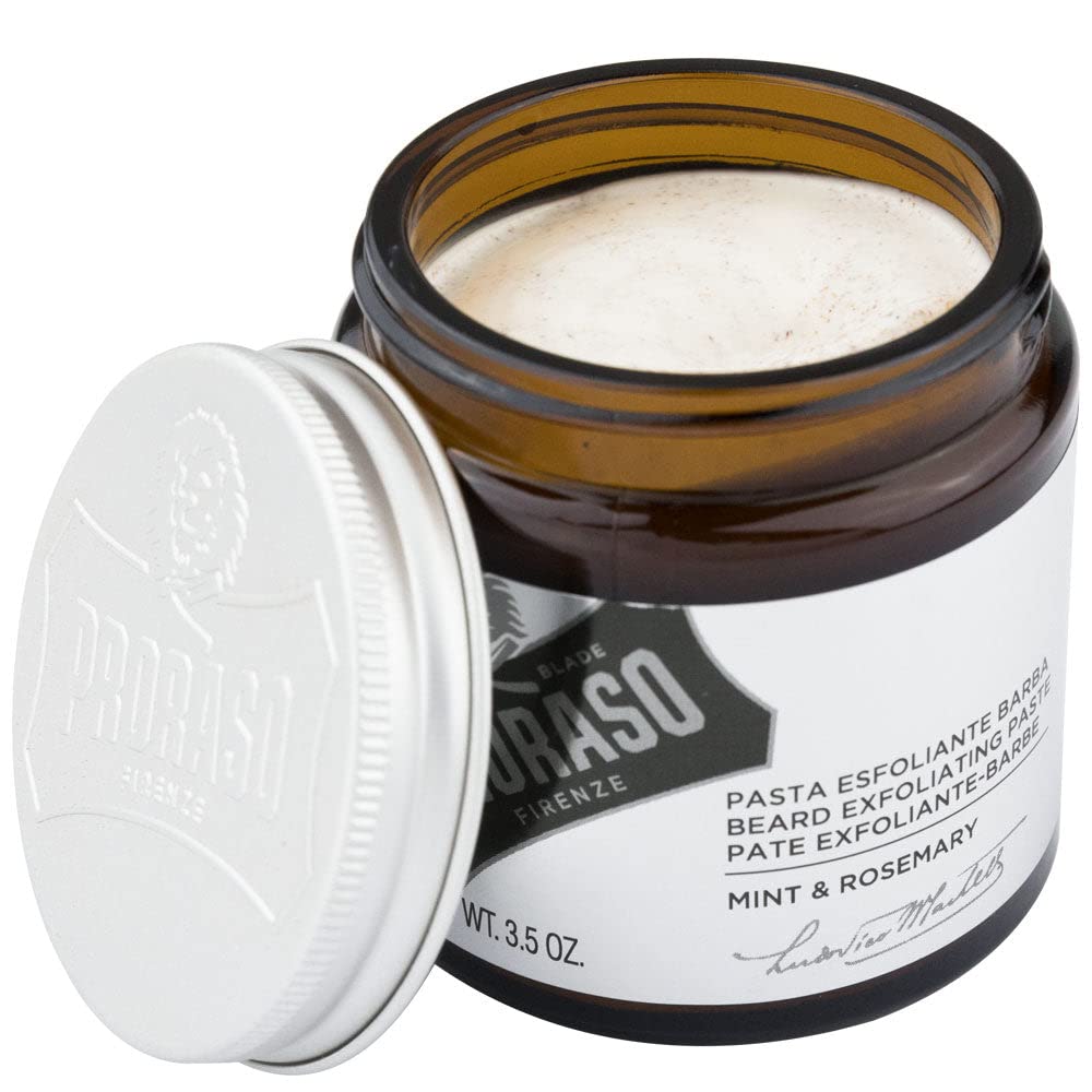 Proraso pasta exfoliante con gránulos de almendra y avellana para exfoliación suave.