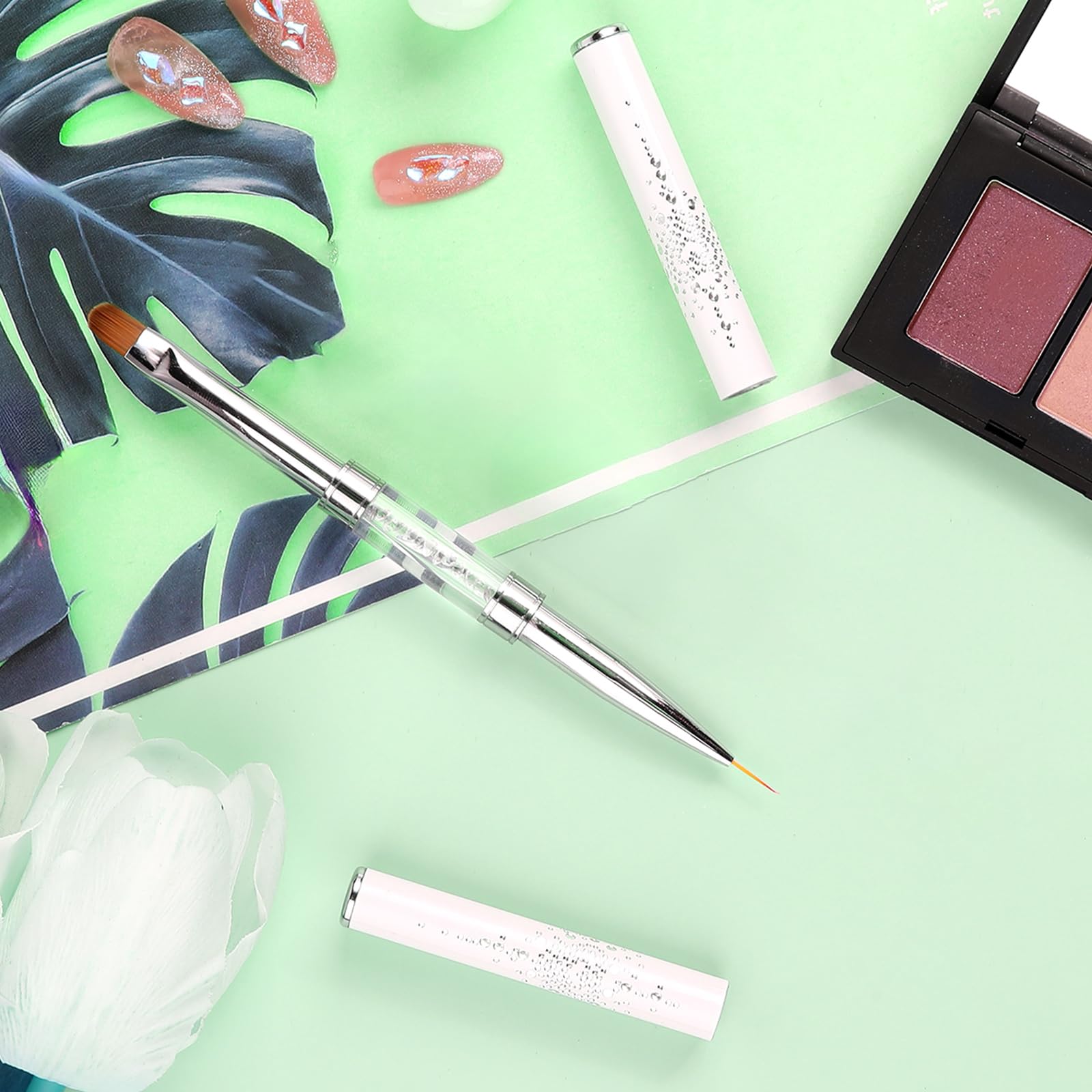 Psyqtsuary packaging with two brushes for organization