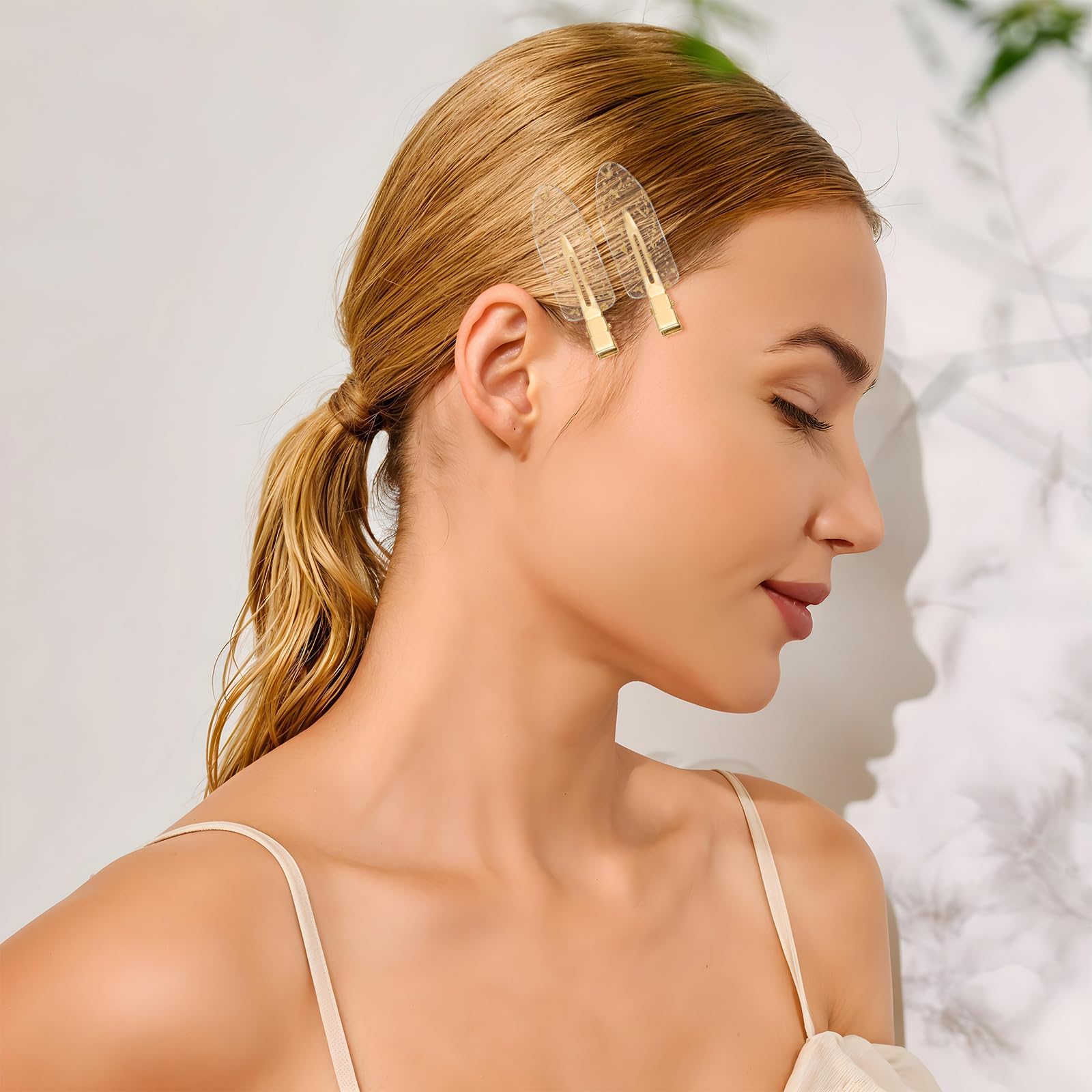 Psyqtsuary wedding-bridesmaid clip enhances formal hairstyles with secure hold.