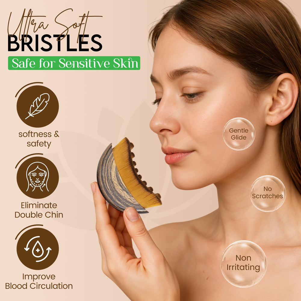 Puur House ergonomic face brush with precise massage.