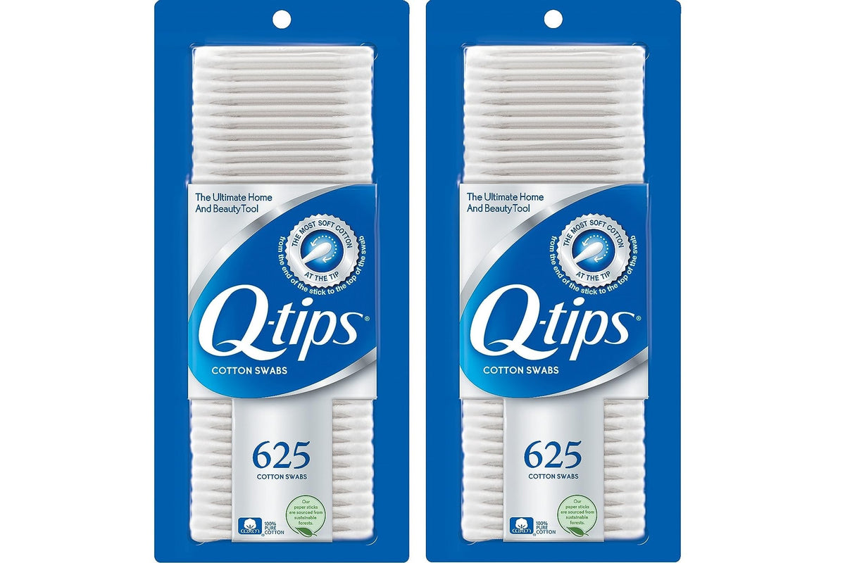 Q-tips cotton swabs ear-cleaner close-up for gentle daily hygiene.