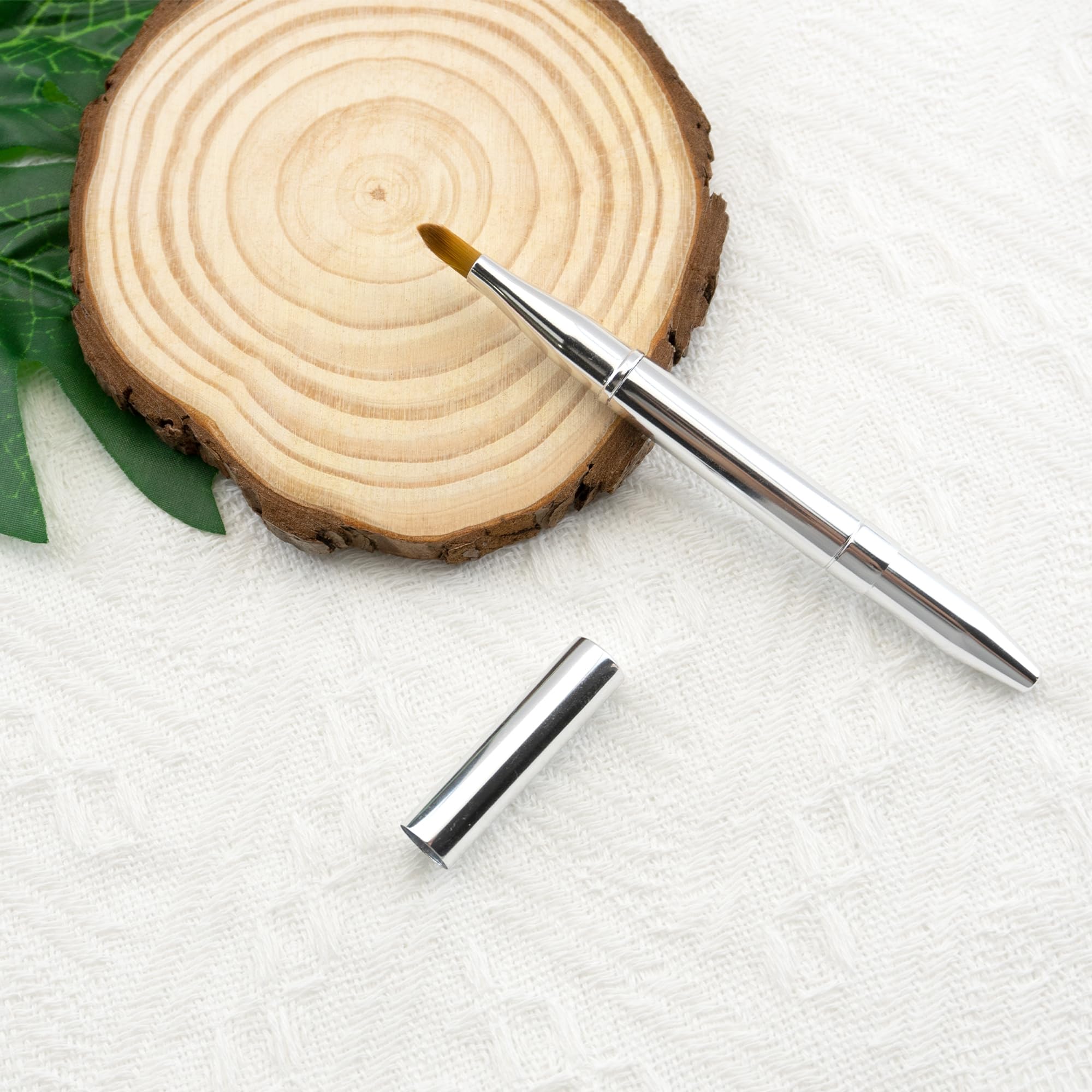 Quacc multi-use lip makeup brush doubles for concealer or eyeshadow tasks