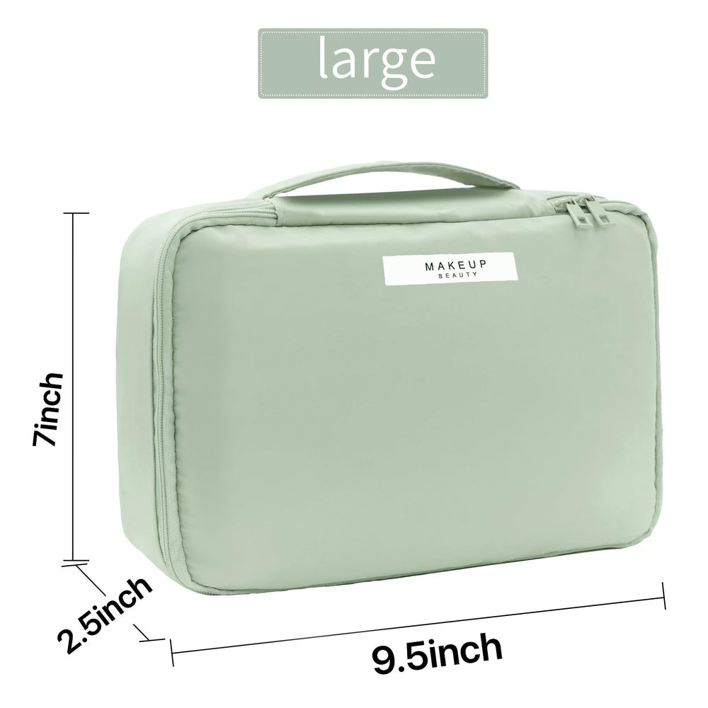 Queboom travel-friendly bag is compact yet roomy for trips.