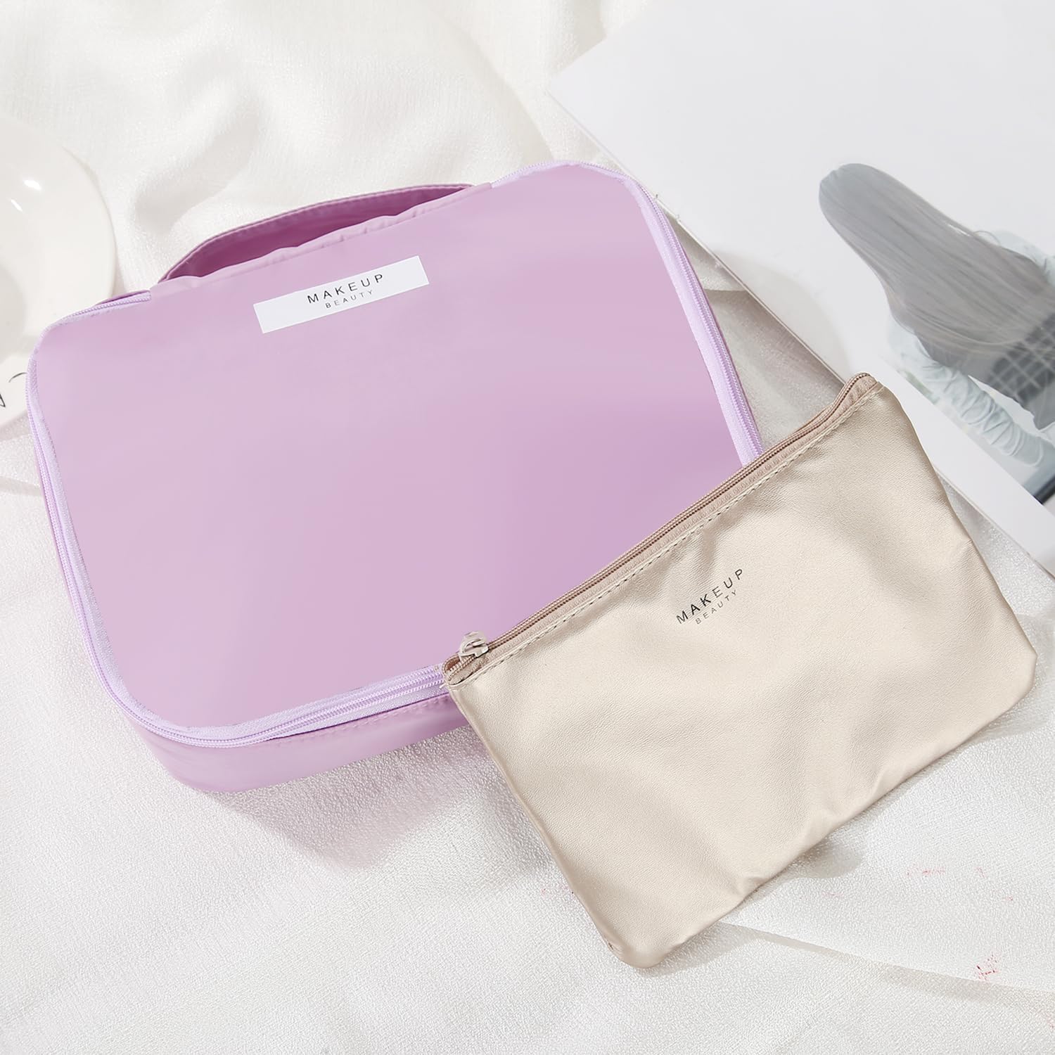 Detachable cosmetic bag feature of Queboom travel makeup bag in purple