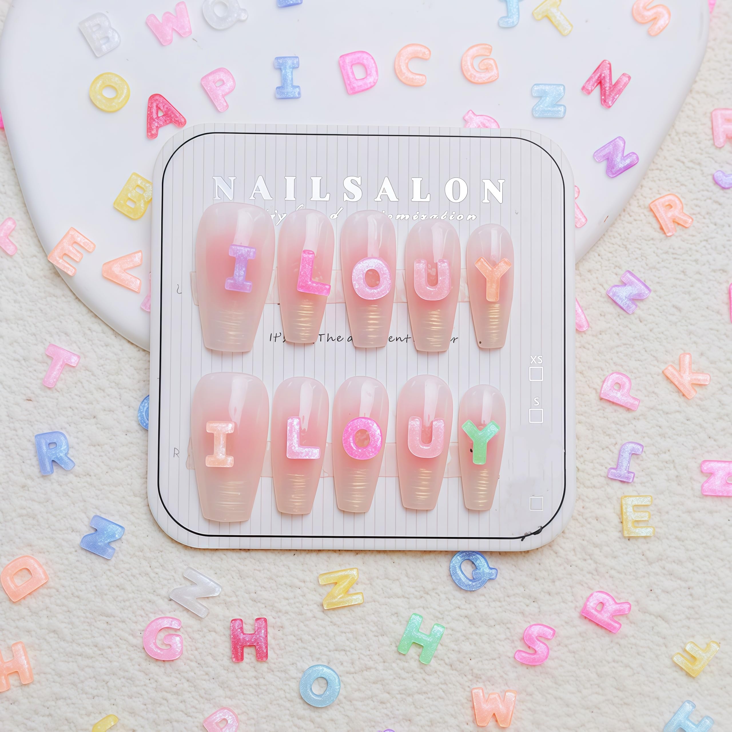 Quezadyl aplicación fácil para uñas con versión de fijación recomendada.
