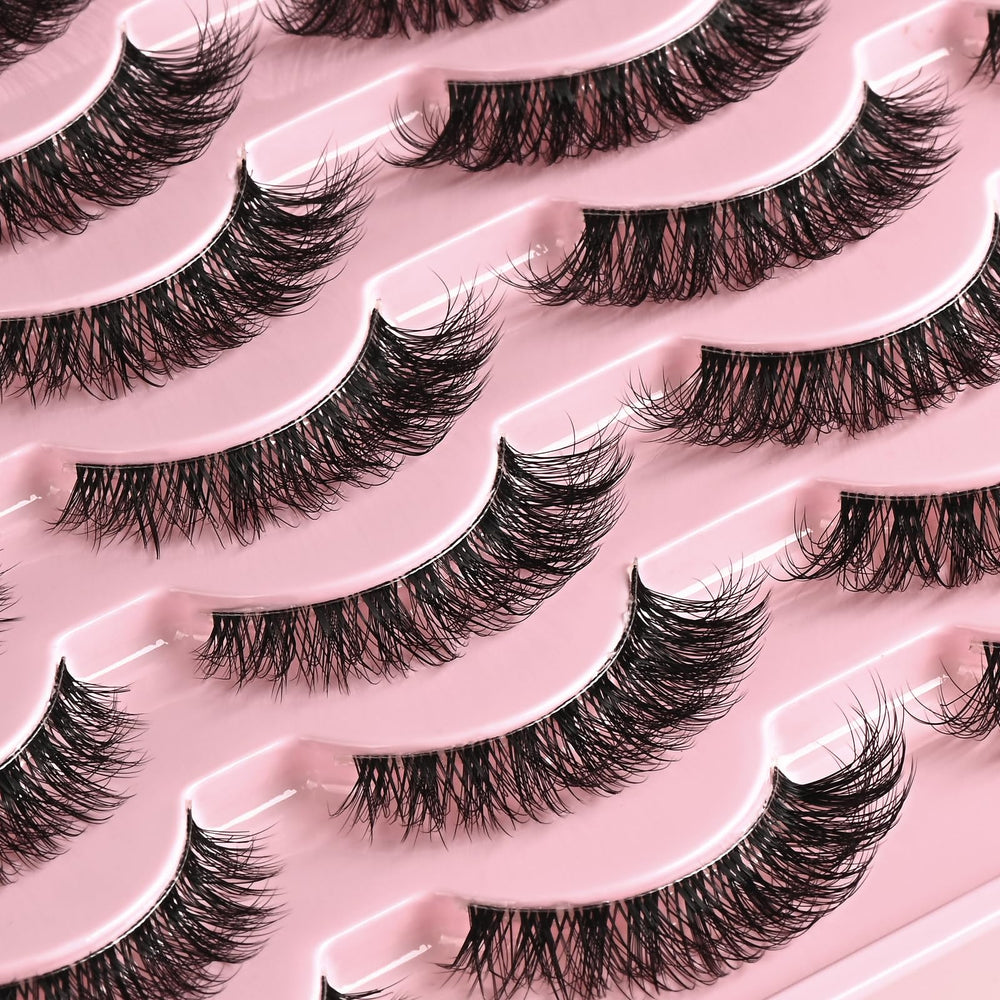 QUNETY Demi wispy lashes create a balanced, everyday look