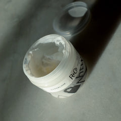 Packaging close-up highlighting glossy finish of the Hyperlink product.