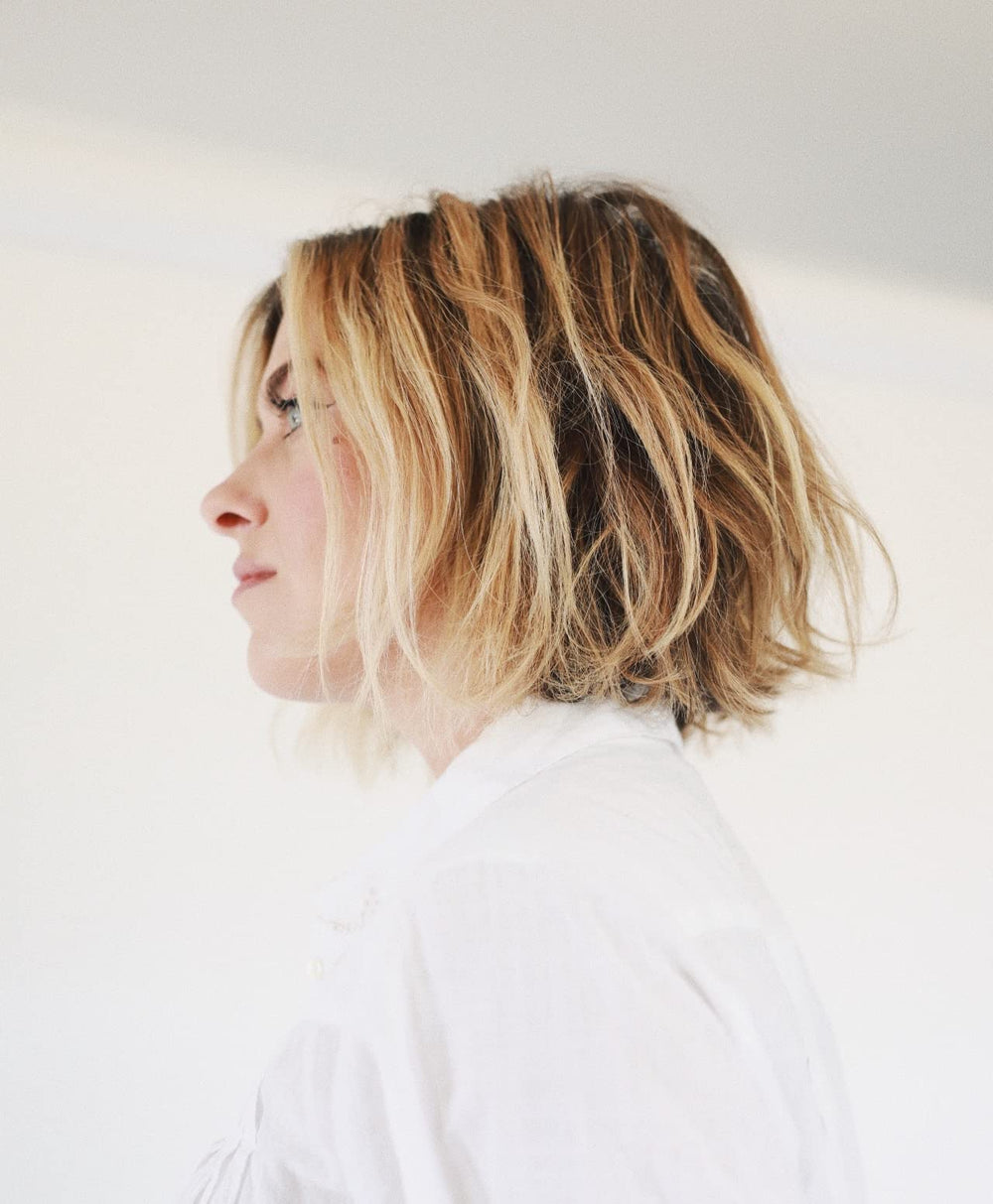 R+Co Zig Zag application mist demonstrates even distribution for texture