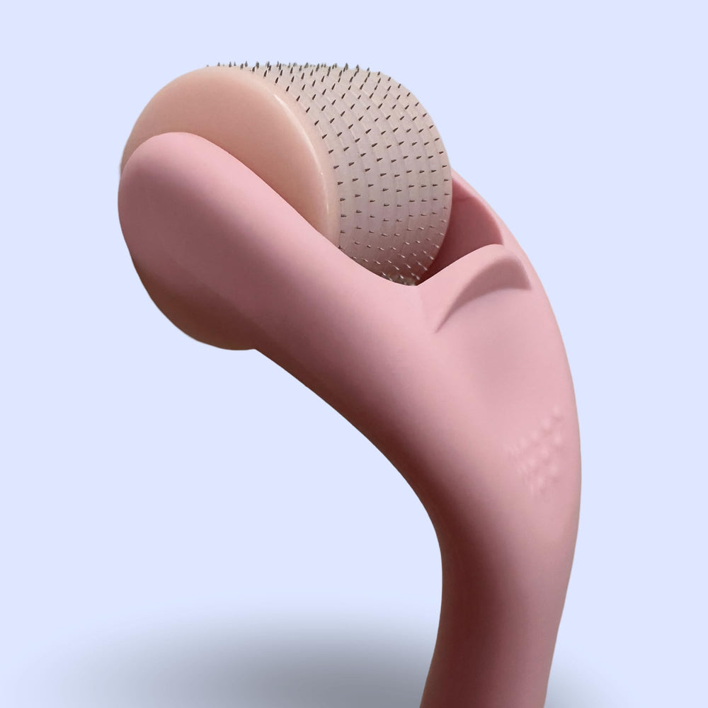 Radiant Skin Essentials derma roller scalp in-use shot promoting scalp circulation.