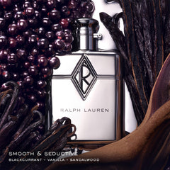 Ralph's Club New York spray action reveals blackcurrant and vanilla notes.