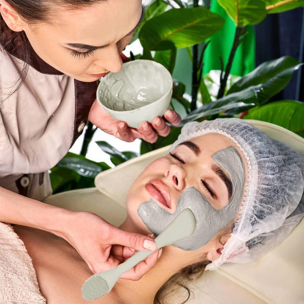 RamPula clay mud mask application tool for precise masking.