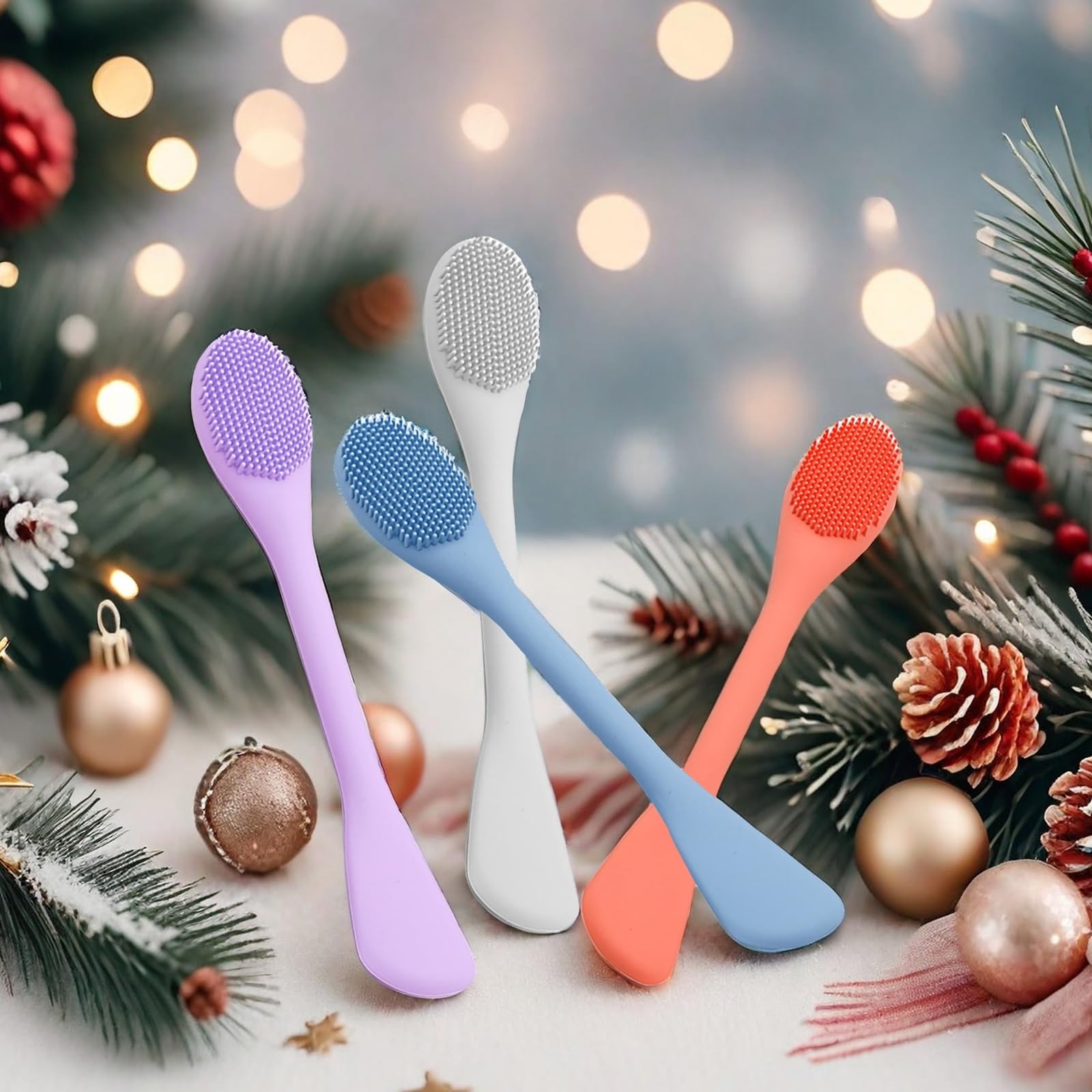 RamPula dual-ended mask brush with spoon end for scooping product smoothly.