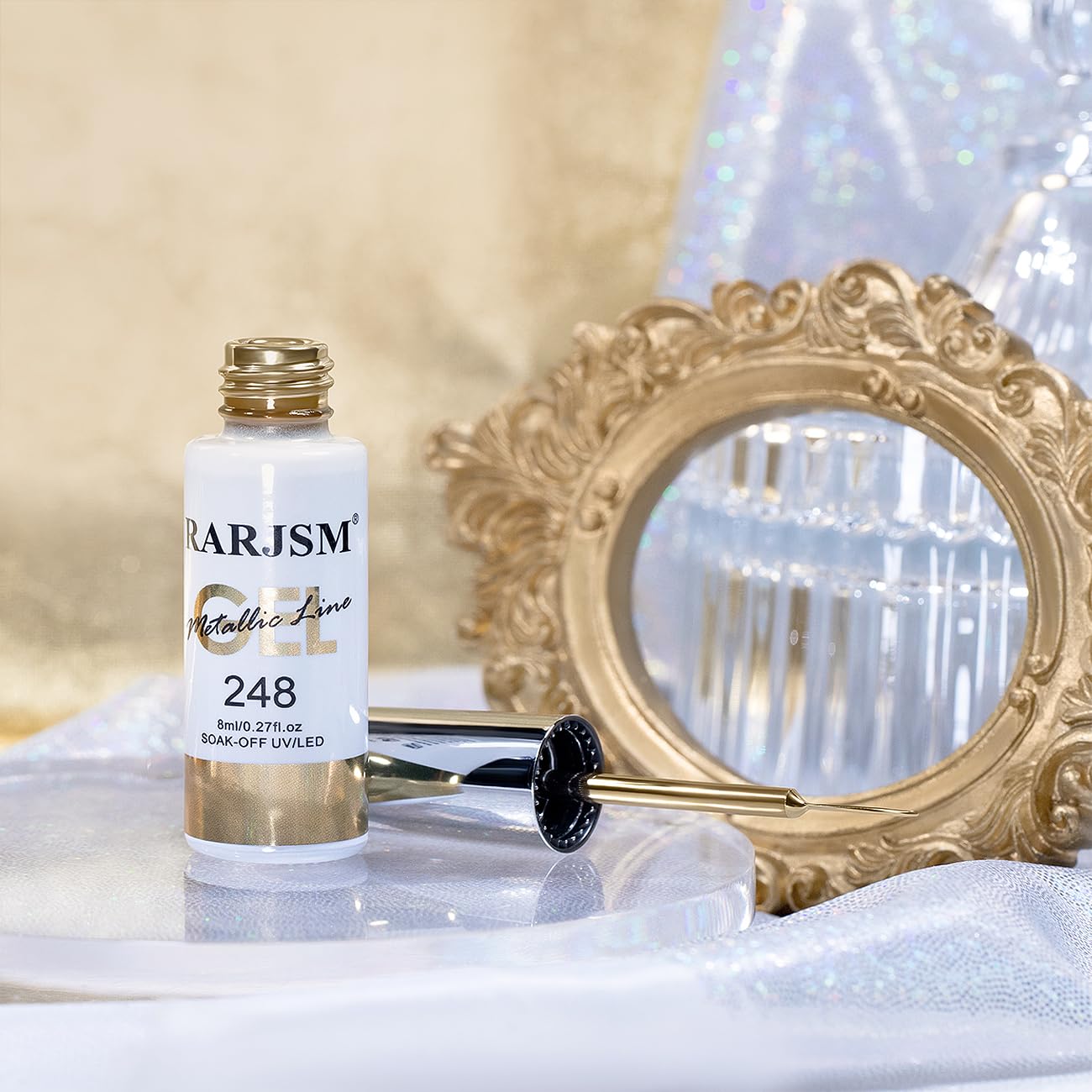 RARJSM shiny surface adds depth and dimension to nails