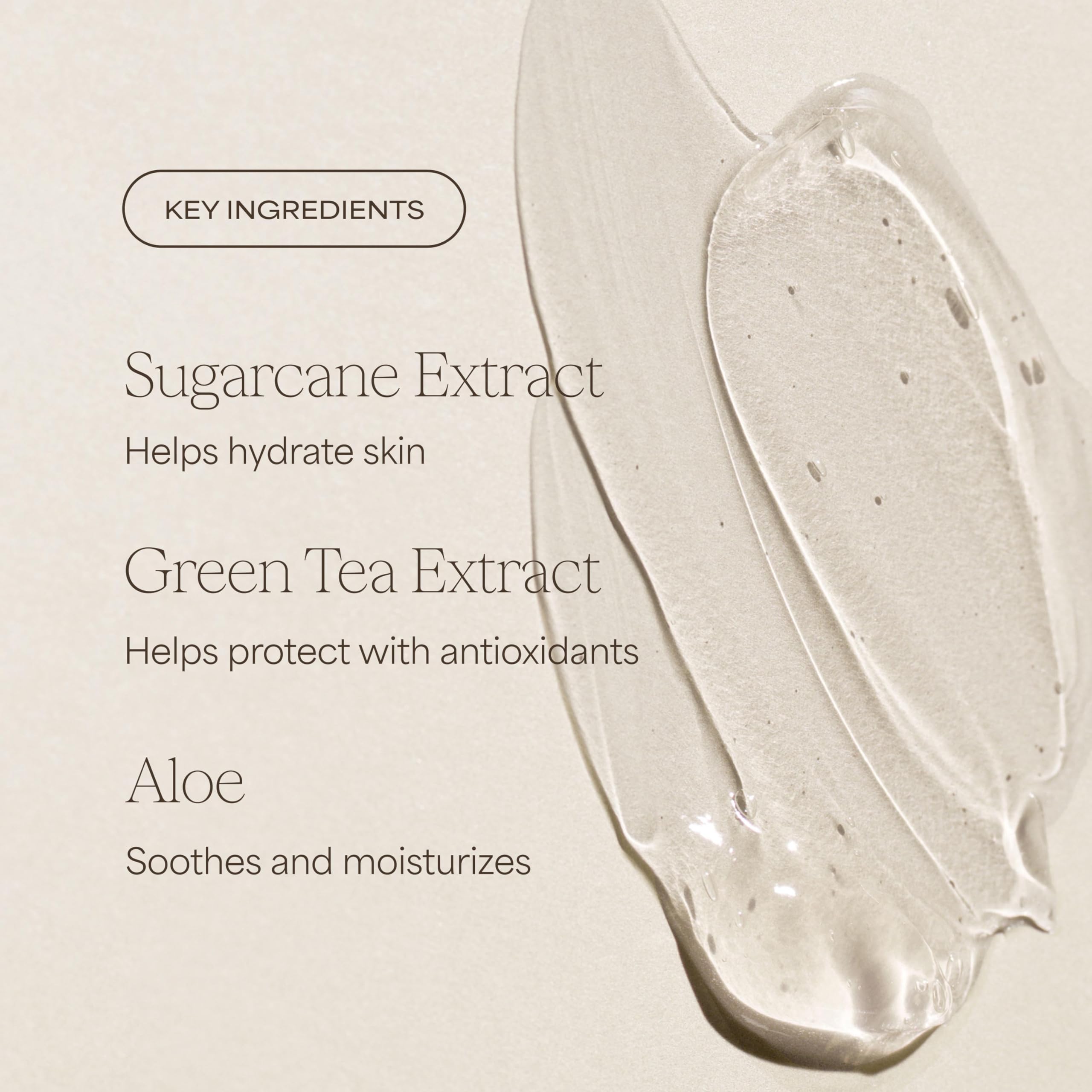 Textura cremosa de RAW SUGAR Green Tea Aloe Soother limpia sin irritar.