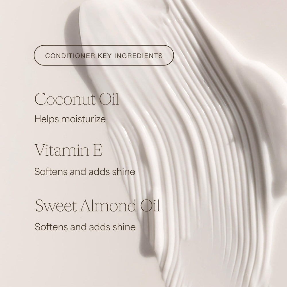 RAW SUGAR The Moisture Smoothie ingredients: coconut oil section for deep hydration