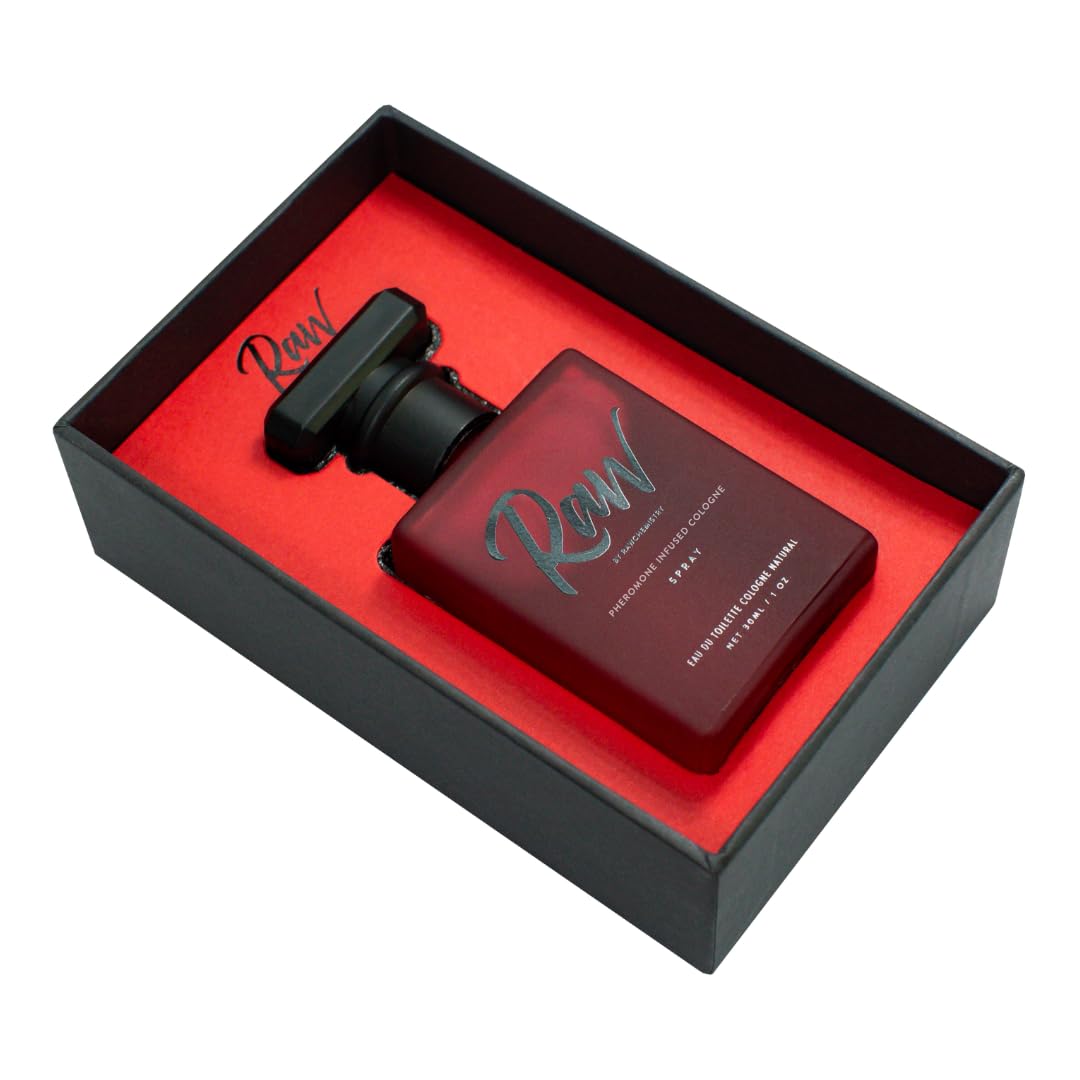 RawChemistry label detail highlights premium formulation and design.