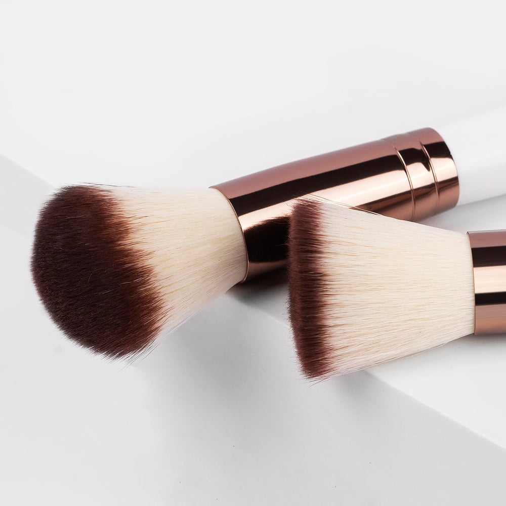 Real Perfection eyeshadow blending brush for seamless lid color.