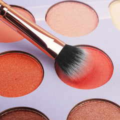 Real Perfection powder brush in pink for even setting