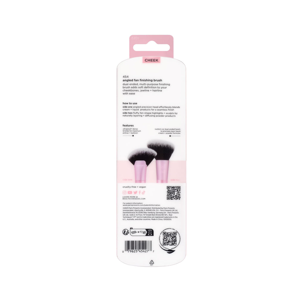 Real Techniques easy-cleaning with Miracle Deep Cleansing Gel keeps bristles fresh