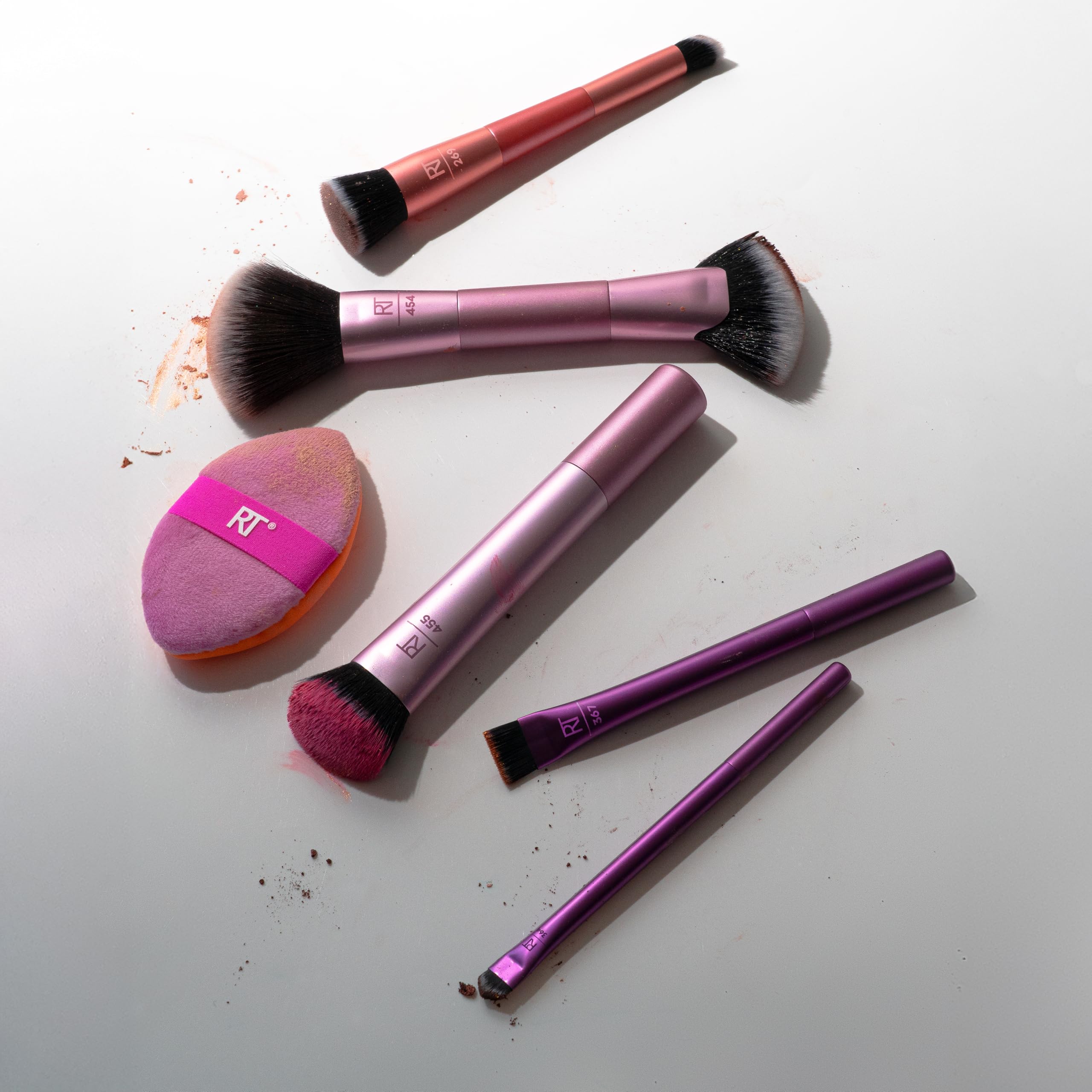 Real Techniques Flat Concealer + Contour Brush targets small areas with precision.